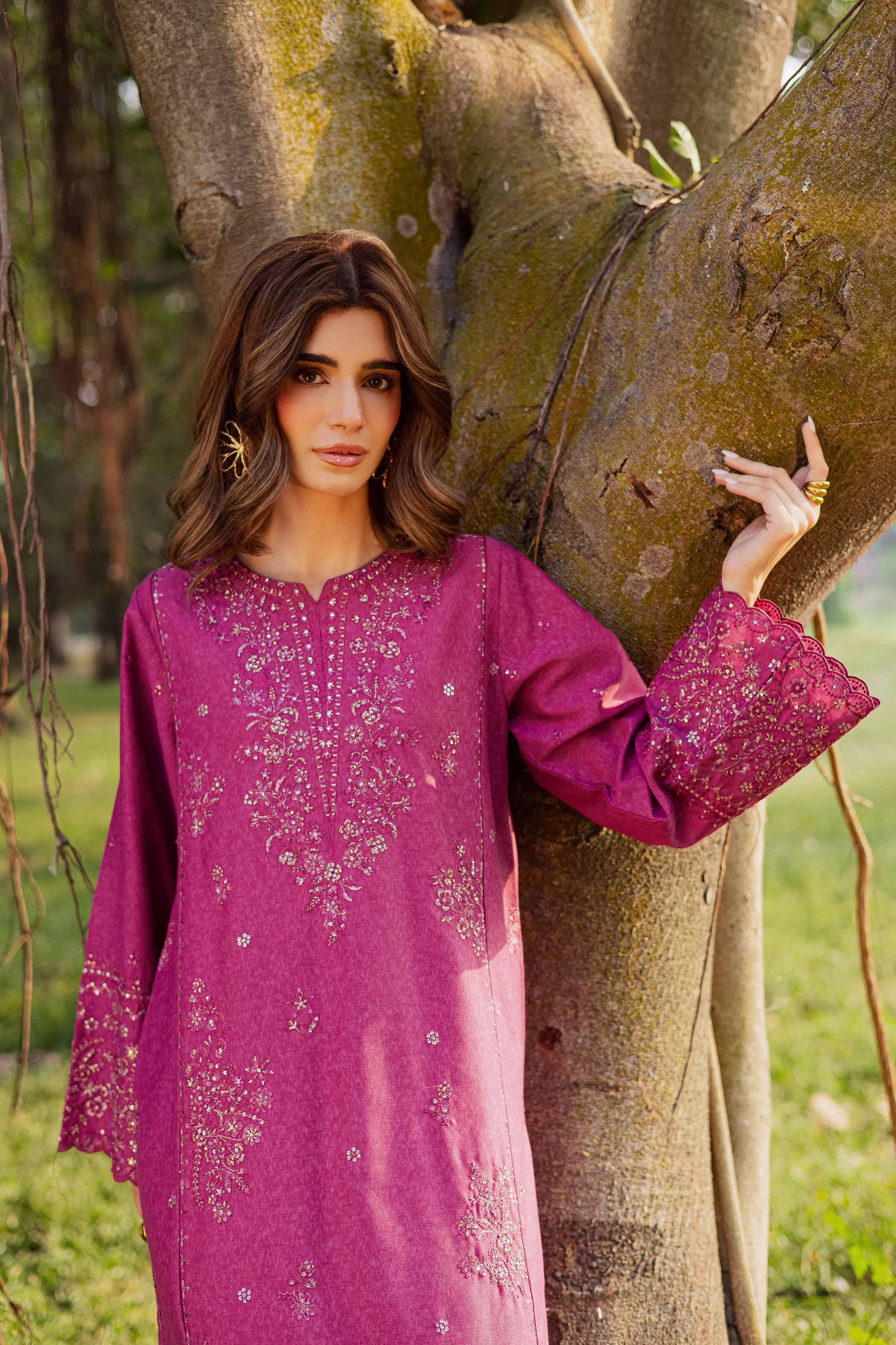 Eyter 2Pc - Embroidered Karandi Dress - Image 11