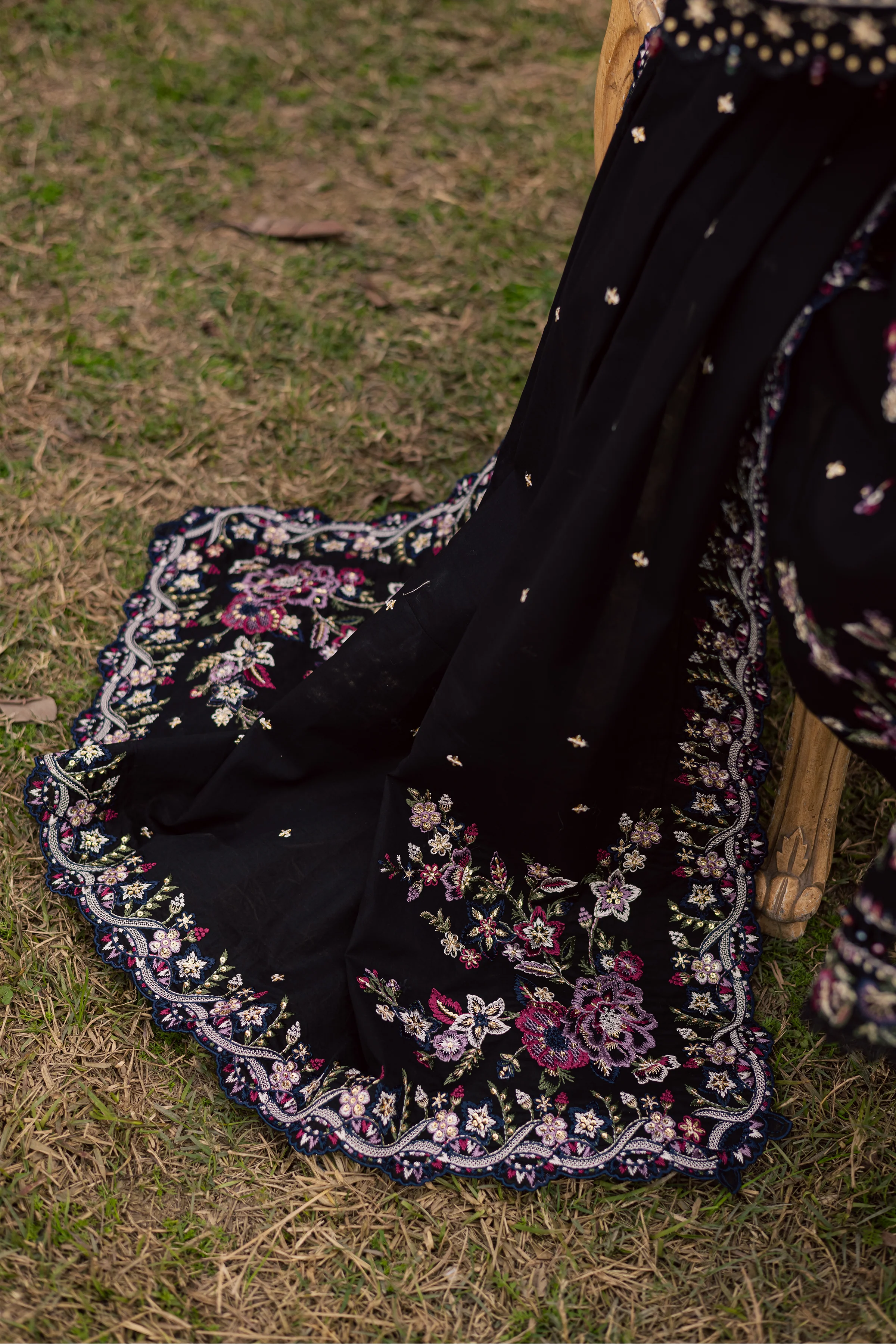Kynd 3Pc - Festive Embroidered Lawn - Image 7